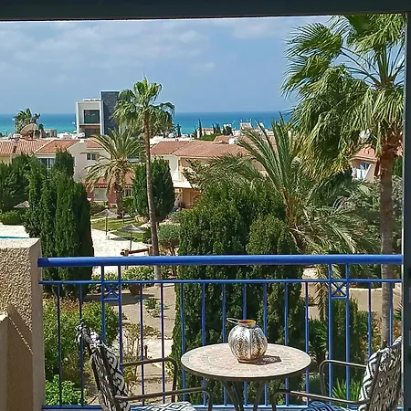 Modern Sea View Regina Gardens Apartment Paphos