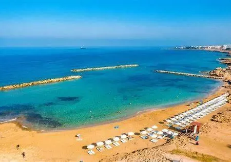 Modern Sea View Regina Gardens Apartman